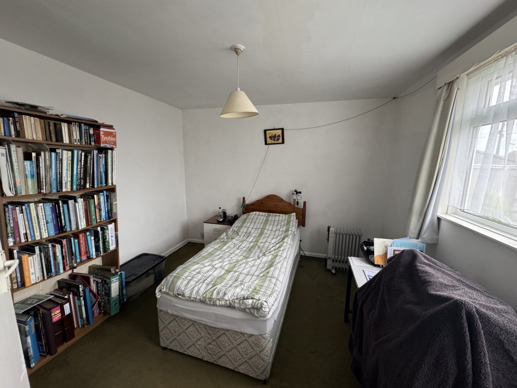 Lot: 117 - DETACHED BUNGALOW ON GENEROUS PLOT - Bedroom one